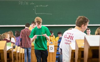 FYKOSí Fyziklání 2015