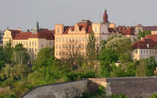 Vedení MFF UK ke spolupráci s firmou Home Credit