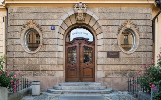 Become Master of Physics at Charles University!