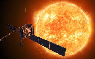 Sonda Solar Orbiter poskytla unikátní záběry jižního slunečního pólu
