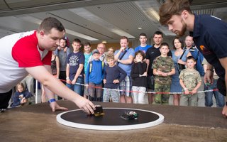 Roboti v ringu