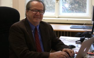 Fulbright Distinguished Chair: Prof. Mark A. Novotny
