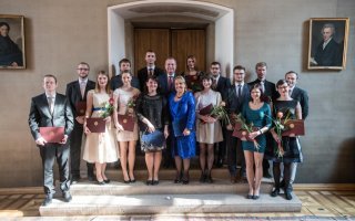 Absolventi Matfyzu převzali Cenu rektora a Bolzanovu cenu