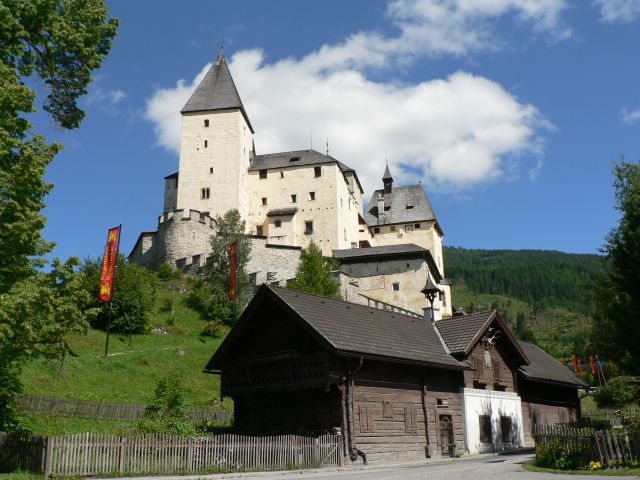 Mauterndorf - hrad