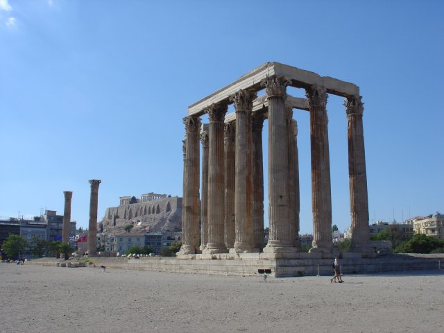 Akropole od Olympeionu
