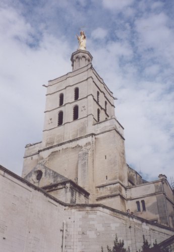 Avignonsk� katedr�la